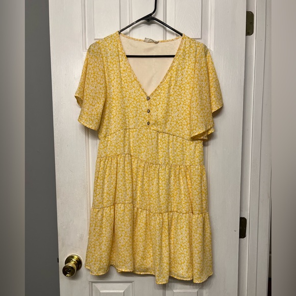 Yellow Altard state dress - Picture 2 of 3